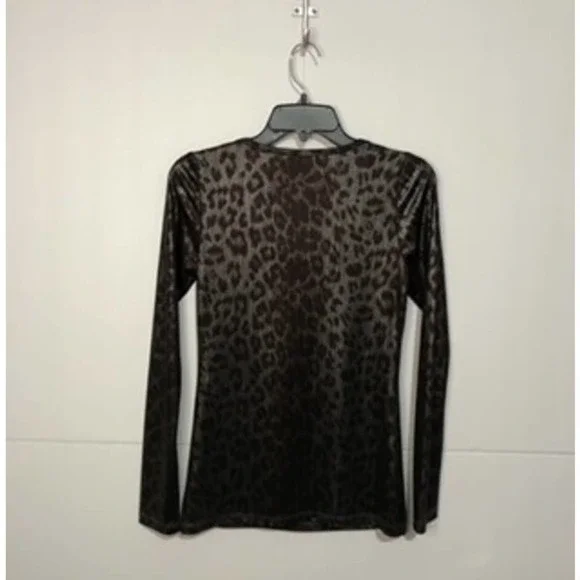 Women's Karen Kane scoop neck top with animal print size small - Picture 3 of 4